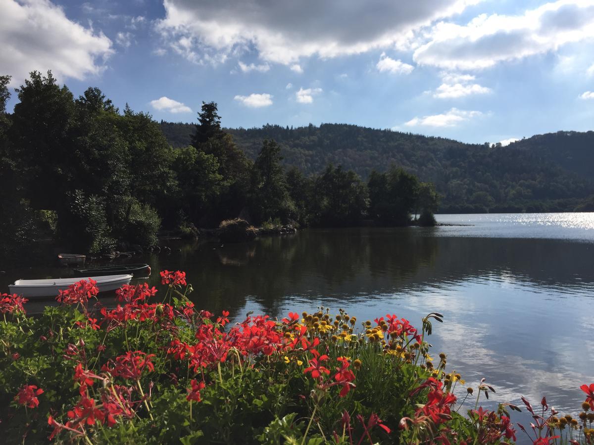 Villa Maria Chambon-sur-Lac Luaran gambar